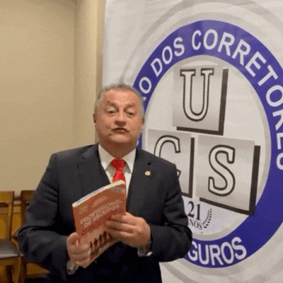 Livro destaca trajetória e estratégias de 50 corretores que fazem a diferença no mercado de seguros